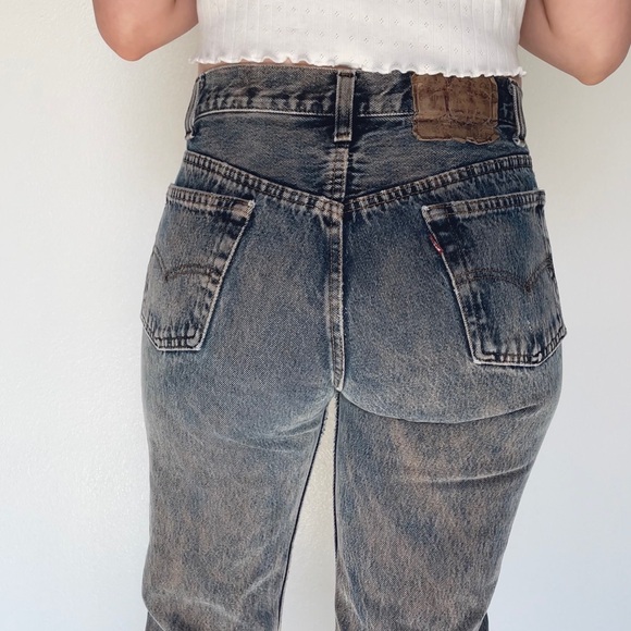 Levi’s | Vtg 80s Button-Fly 501s Acid Washed Straight Leg High-Rise Jeans | 1981 - Picture 4 of 17